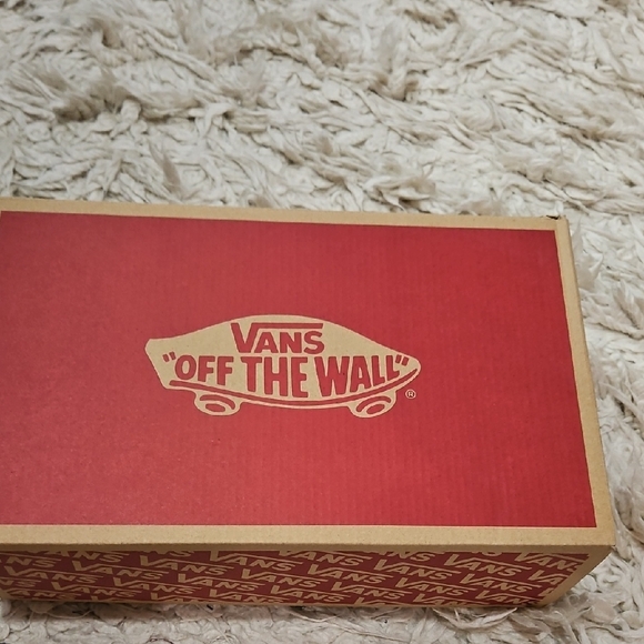 Vans Old Skool Platform Sneaker - Picture 8 of 9
